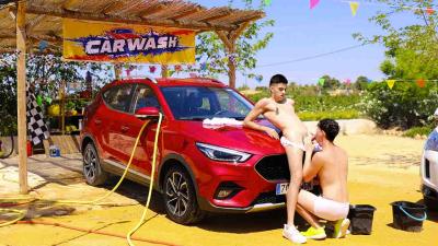 Freshmen Carwash: Scene 01
