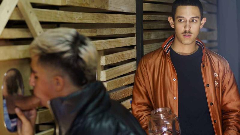 番号 262 – Angel Crush, Axel Yerel, Cain Gomez, Enrique Mudu – The Bartender – E01