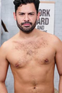 Leo Esteban