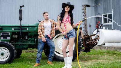 Farmer Femboy Gets His Fields Plowed HARD