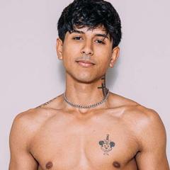 Noah Fox