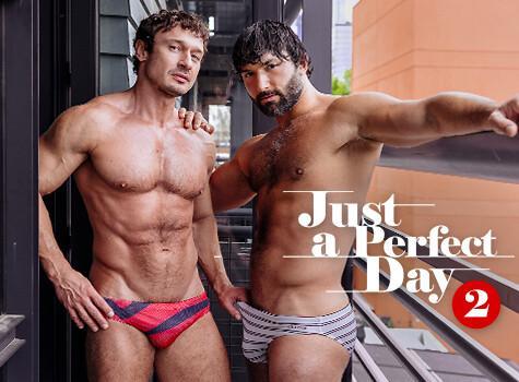 Alex Kof Barebacks Paolo Bruni w NYC Pride Outdoor Muscle Flip-Fuck