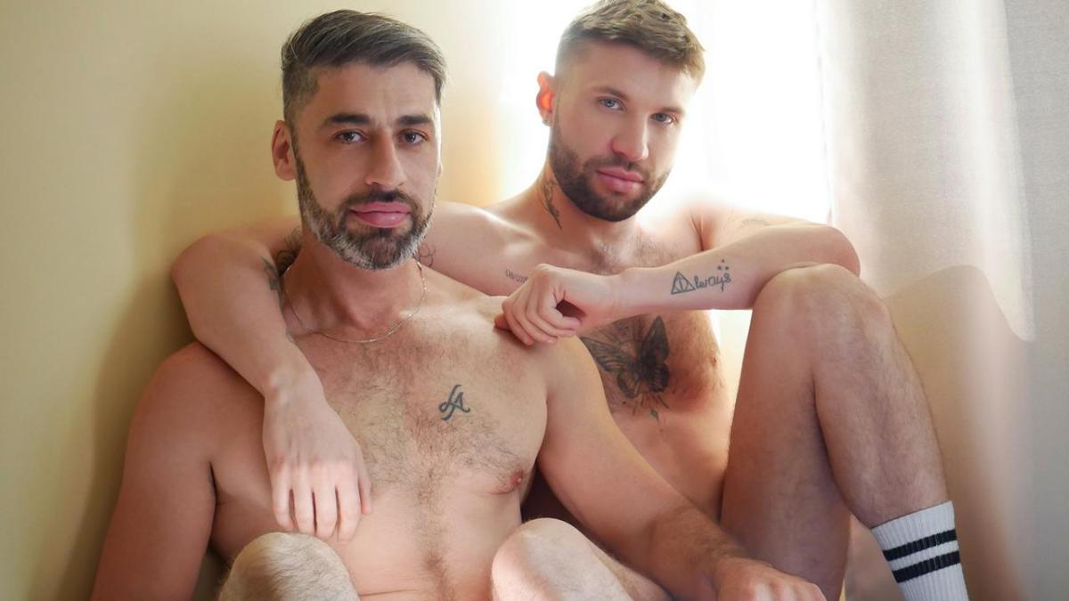 Luka Team Barebacks El Aleman & Feeds Him Cum During Hot Latino Photoshoot