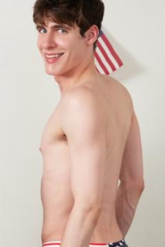 Noah Knoxx