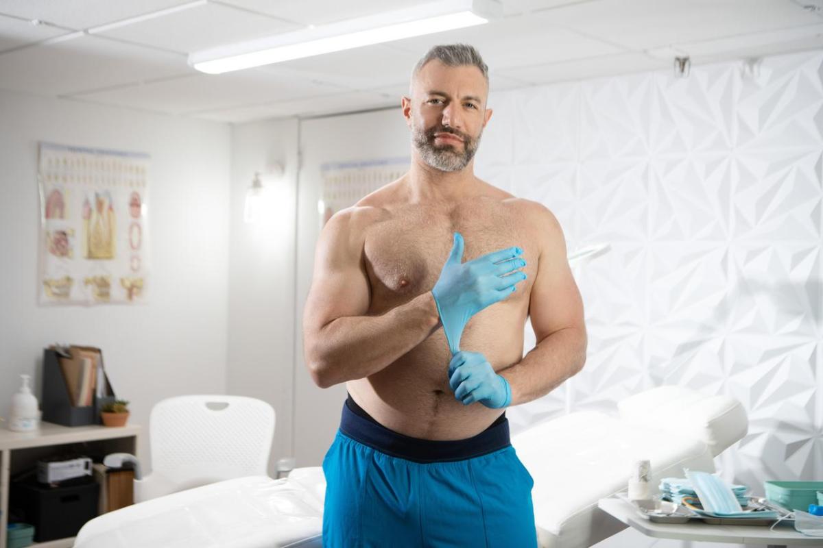 DILF Dentist Cole Connor Barebacked by Patient Jack Desfeux in Office