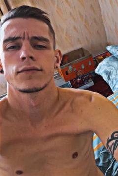 Antho_White_XL